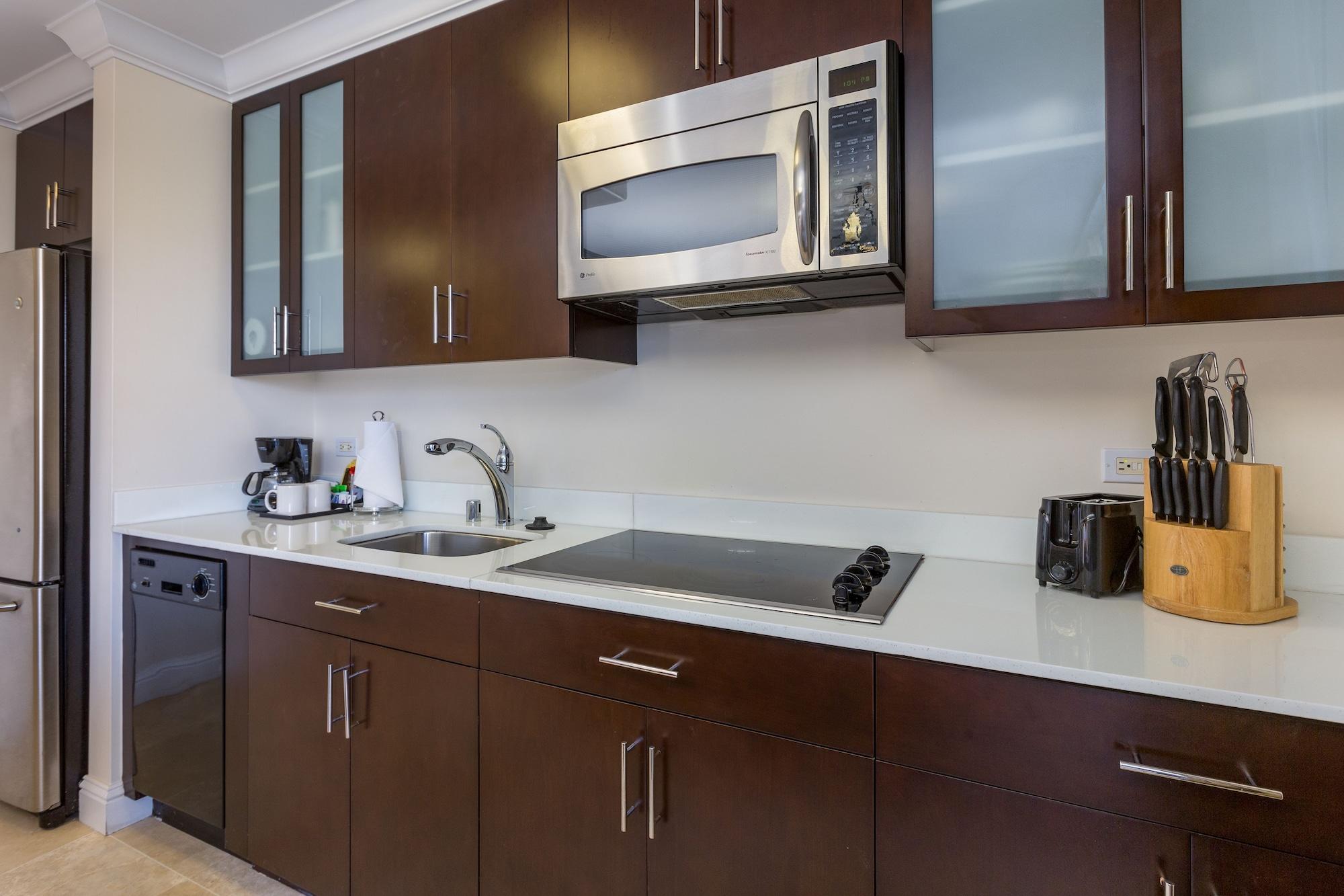 Regency On Beachwalk Waikiki By Outrigger Apartment Honolulu
