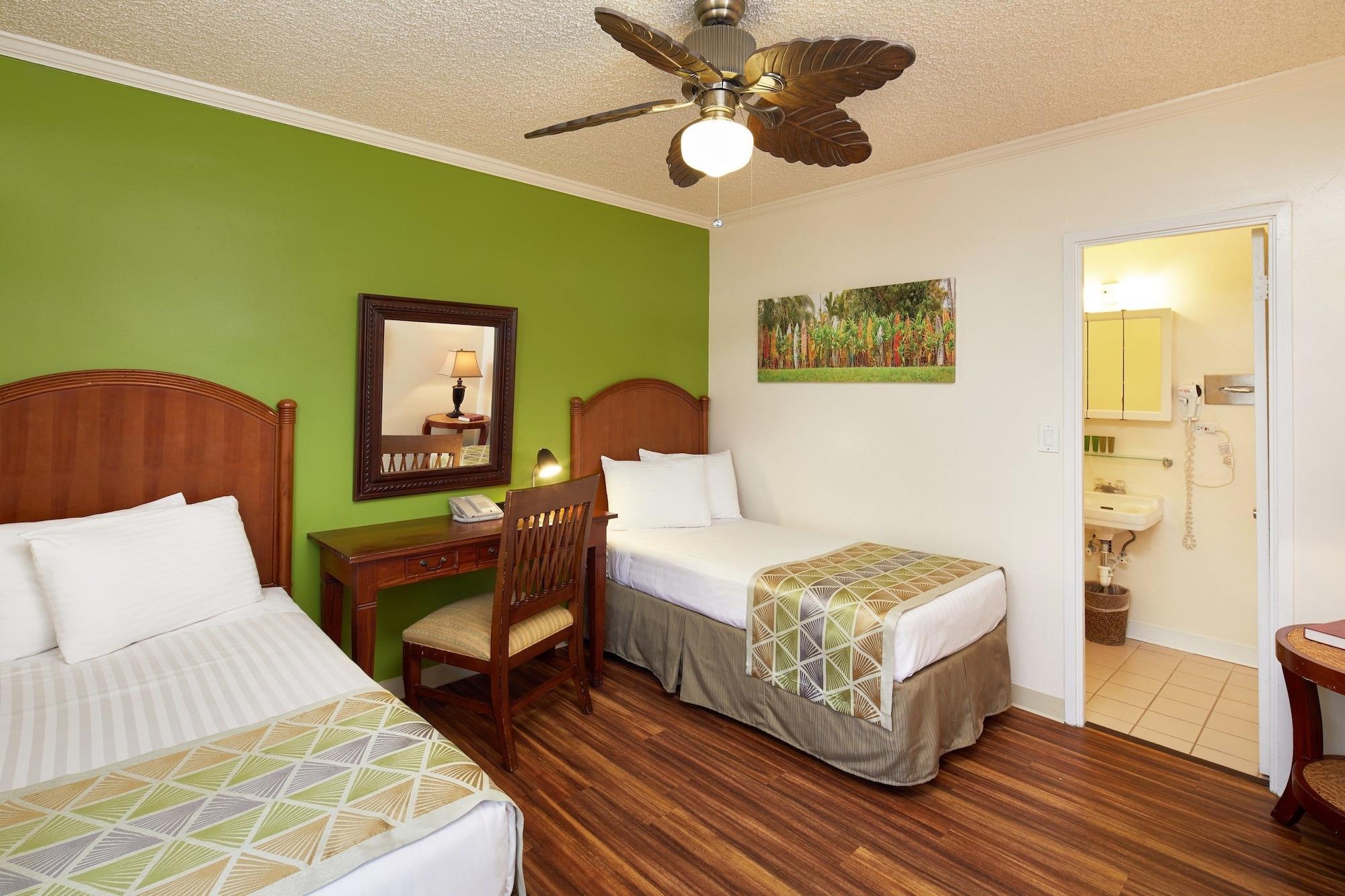 Hotel Pacific Marina