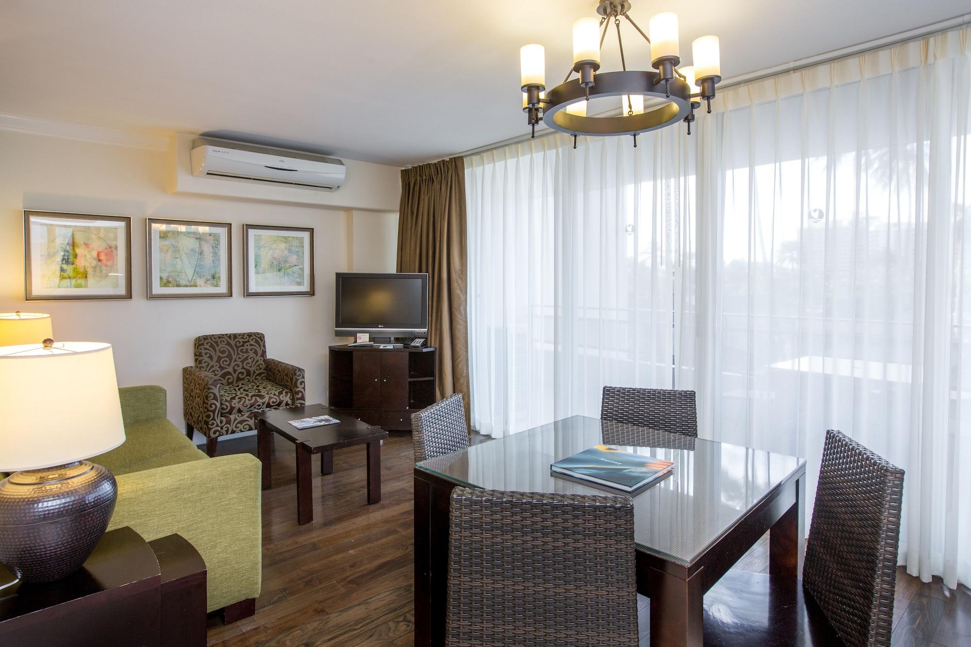 Regency On Beachwalk Waikiki By Outrigger Apartment