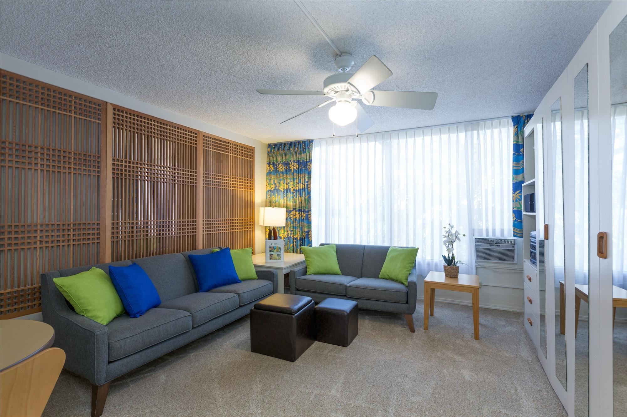 Hotel Kuhio Banyan