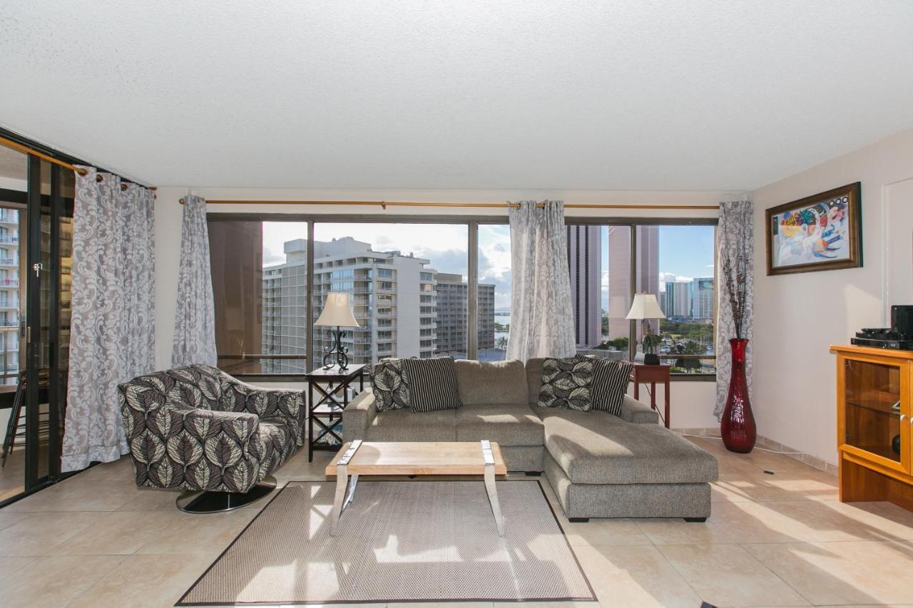 Two Bedroom Discovery Bay High Rise With Lanai & Gorgeous Views Apartment Honolulu