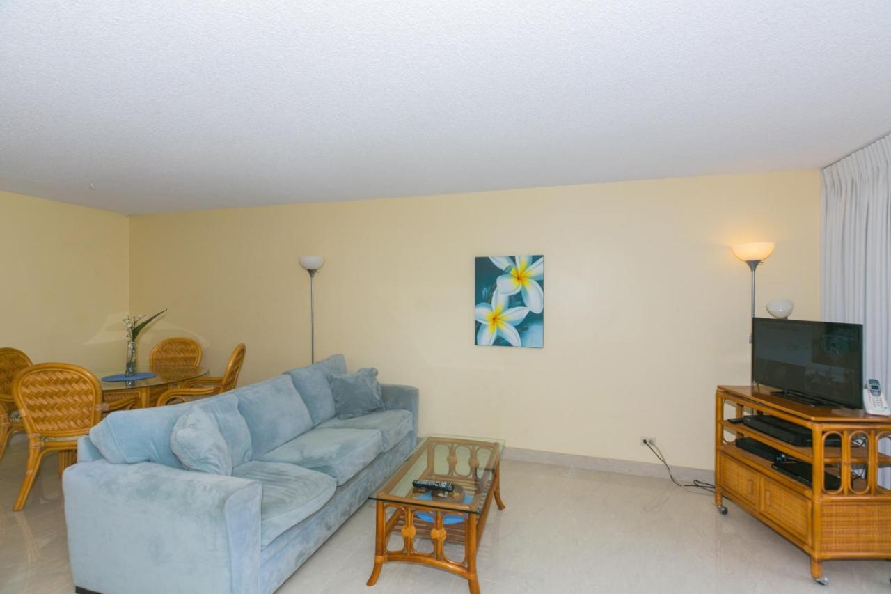 One Bedroom Discovery Bay With Kitchen, Free Wifi & Amazing Views *