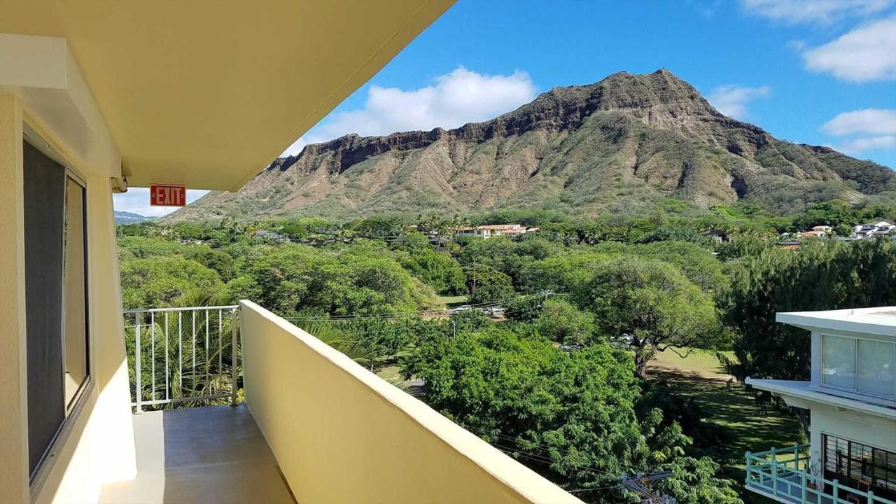 Apartment Diamond Head #805 *
