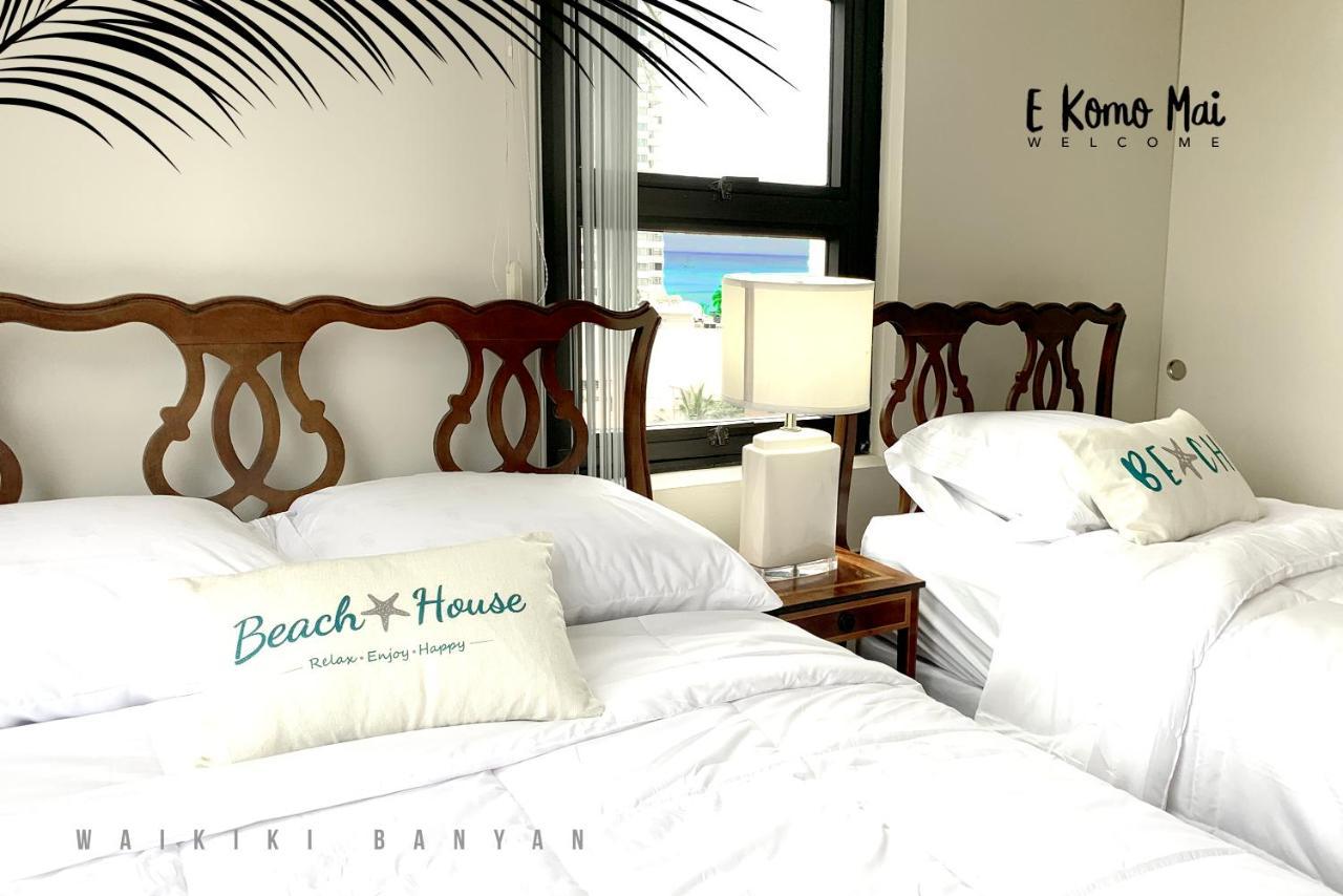 A Block Away To Waikiki Beach/pool/free Parking Apartment