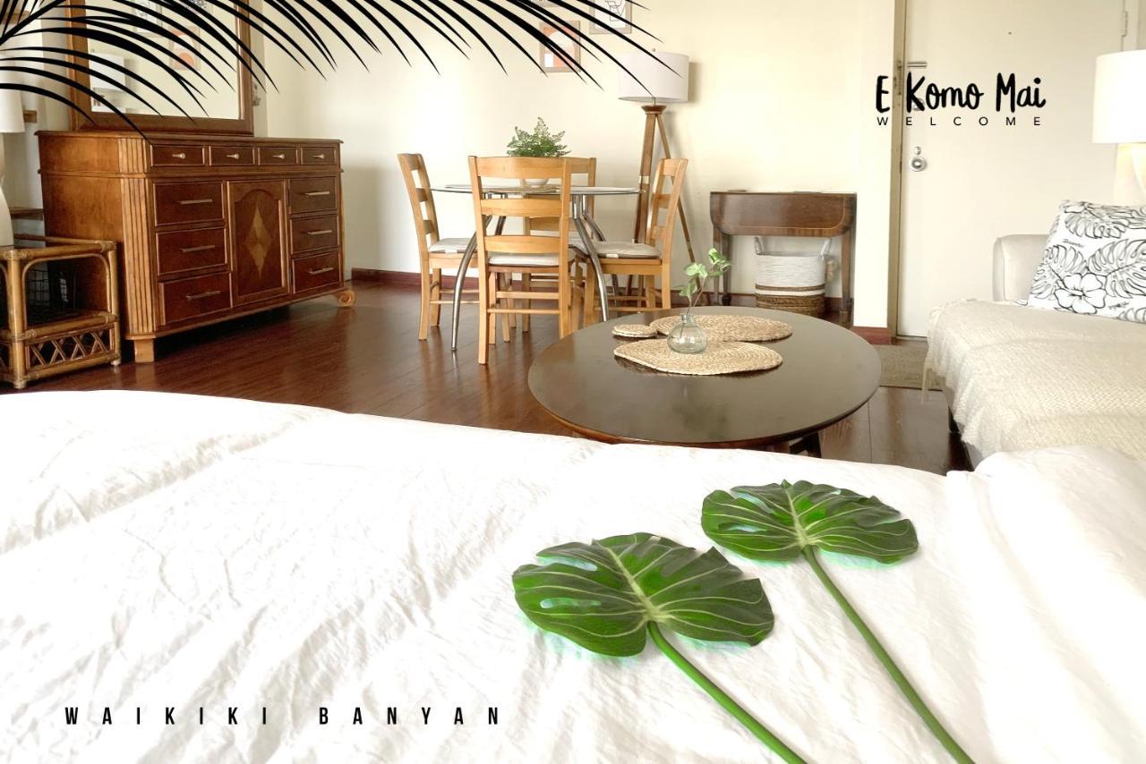 A Block Away To Waikiki Beach/pool/free Parking Honolulu