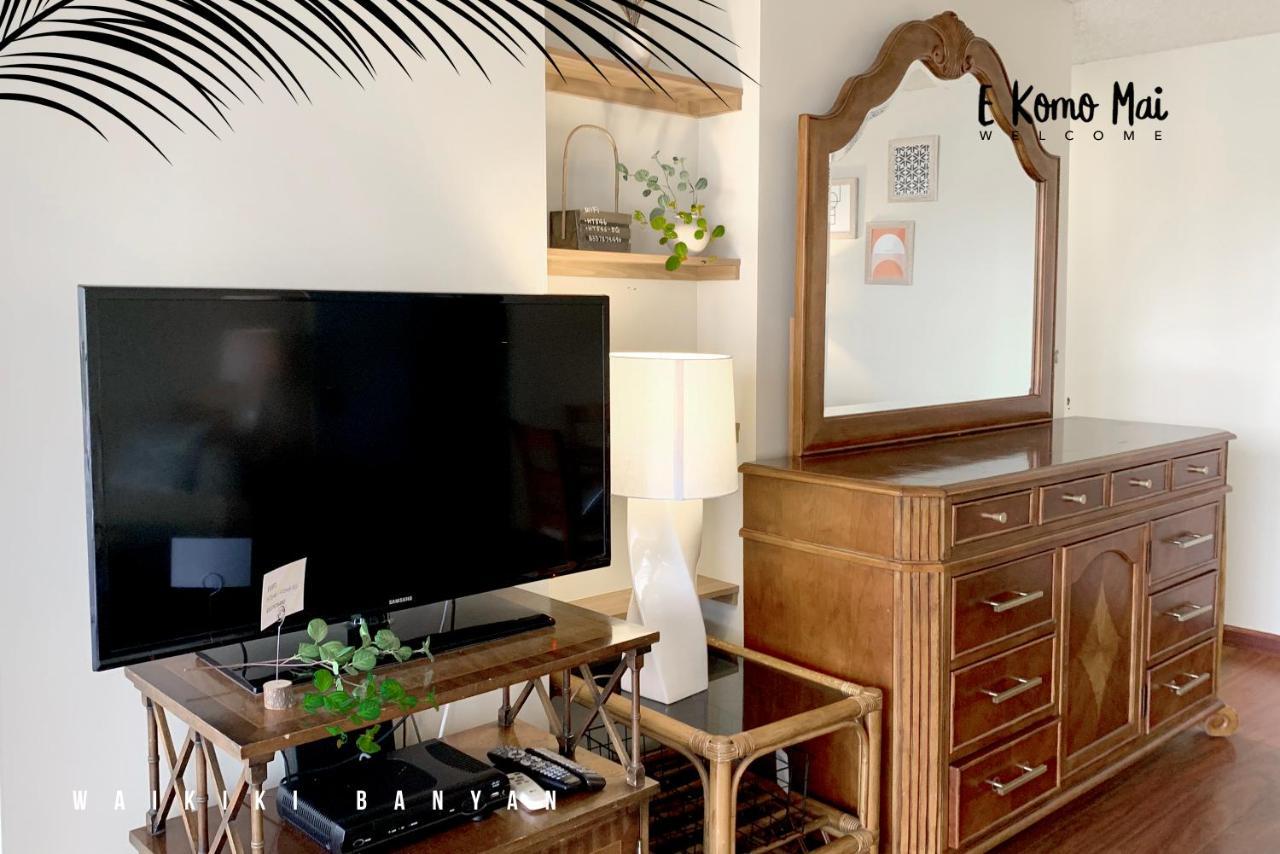A Block Away To Waikiki Beach/pool/free Parking * Honolulu