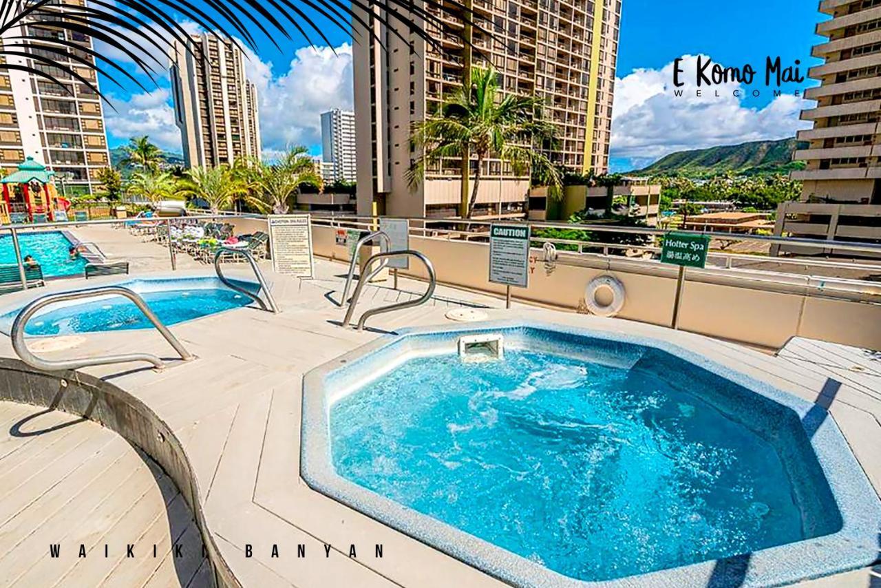 Apartment A Block Away To Waikiki Beach/pool/free Parking Honolulu
