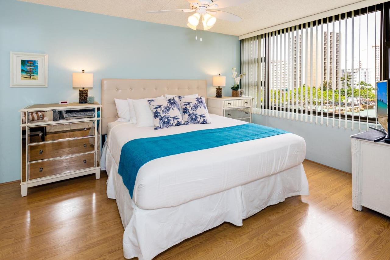 Apartment Lover's Haven, Cozy With Ocean Views And Free Parking *