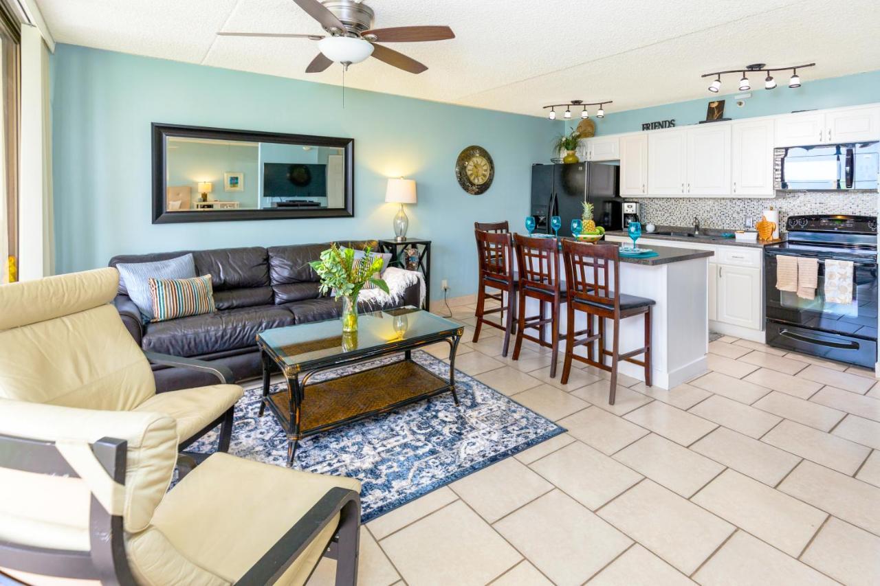 Apartment Lover's Haven, Cozy With Ocean Views And Free Parking *