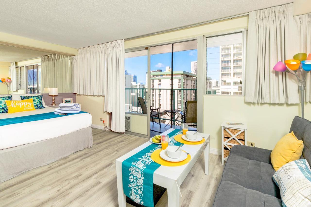Aloha Vibes Await! Stylish At Aloha Surf - Mountain And Views Apartment Honolulu