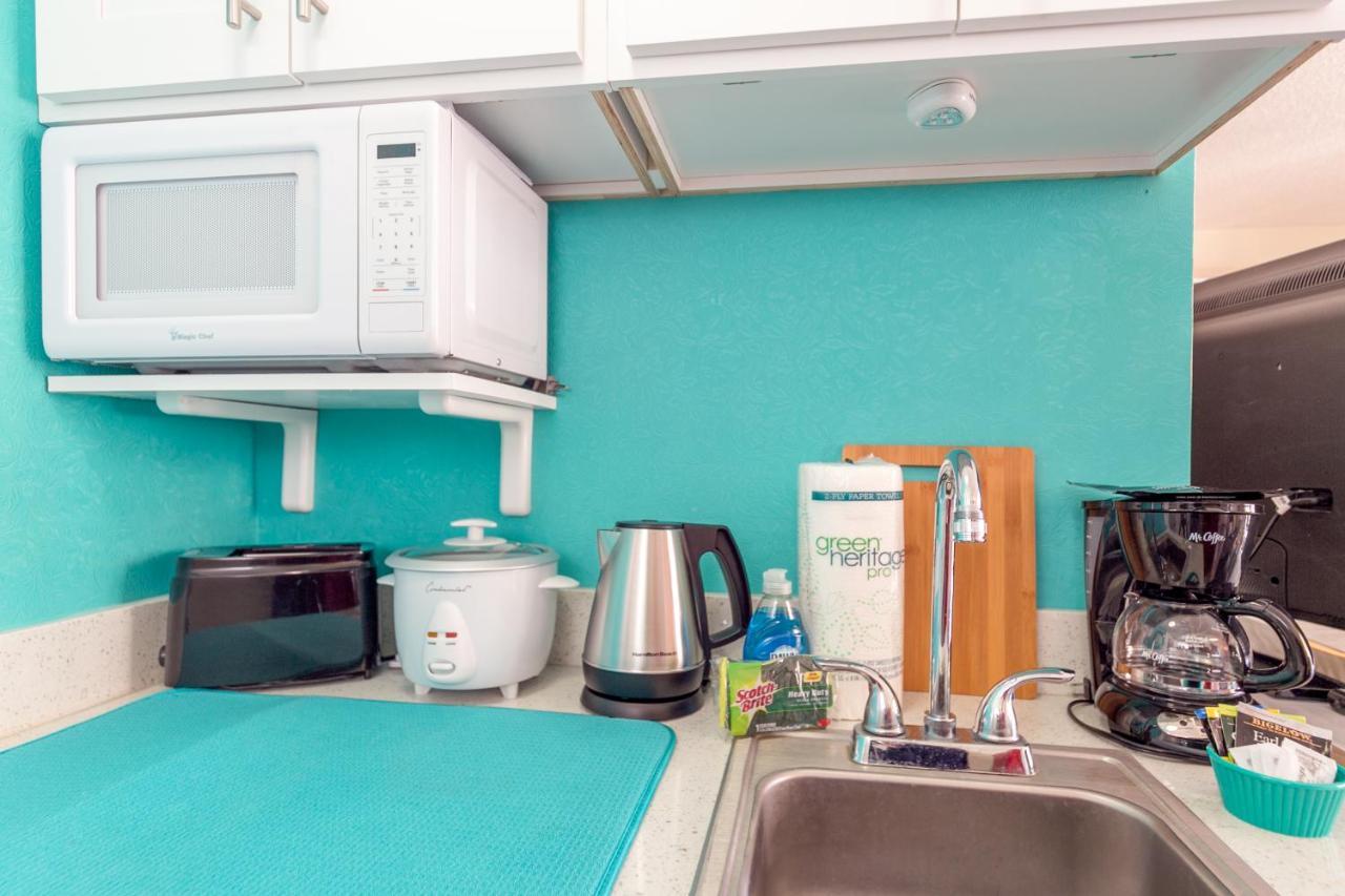 Apartment Aloha Vibes Await! Stylish At Aloha Surf - Mountain And Views *