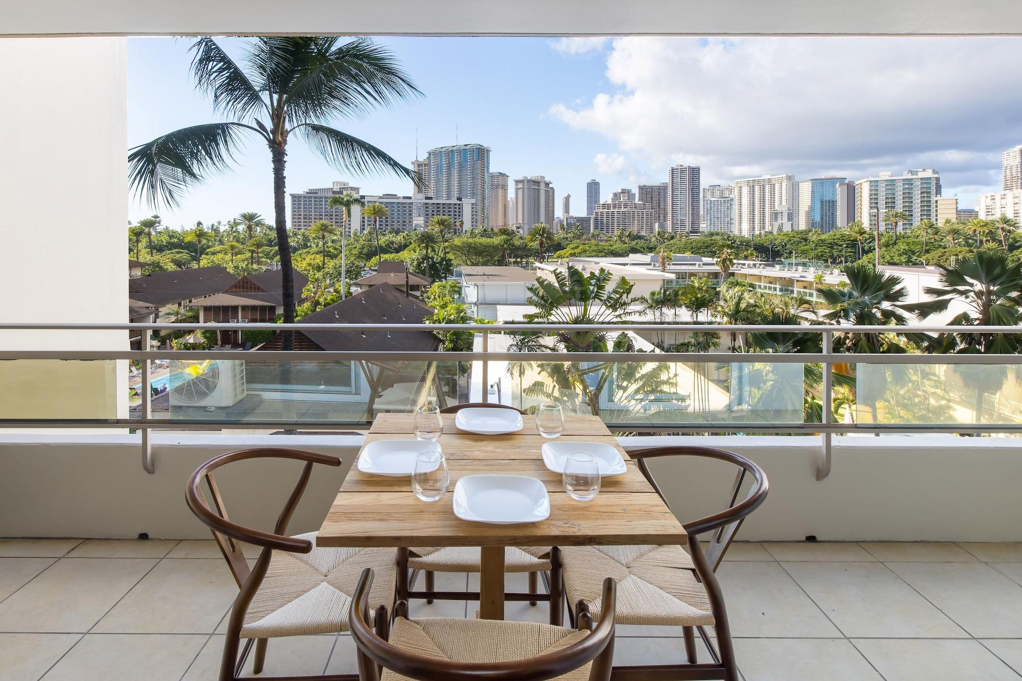 Regency On Beachwalk Waikiki By Outrigger Honolulu