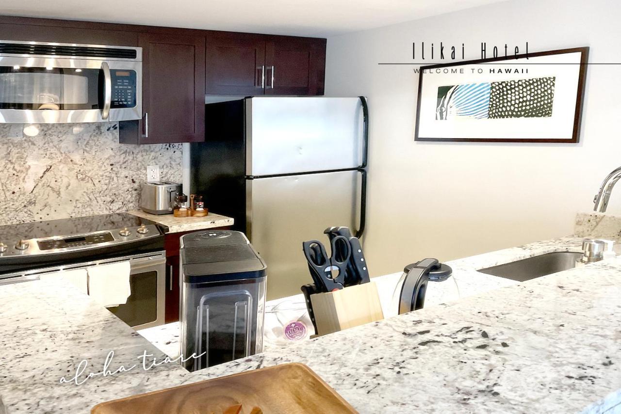 Free Parking Waikiki Luxury Ilikai Studio City View Apartment *