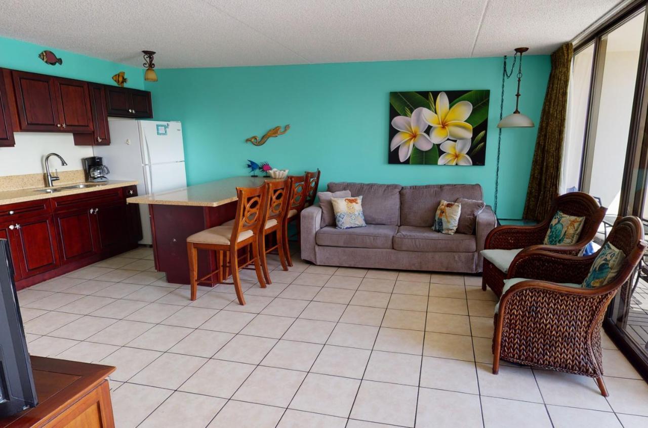 Deluxe Studio Near Waikiki Beach - Free Parking & Outdoor Pool Honolulu
