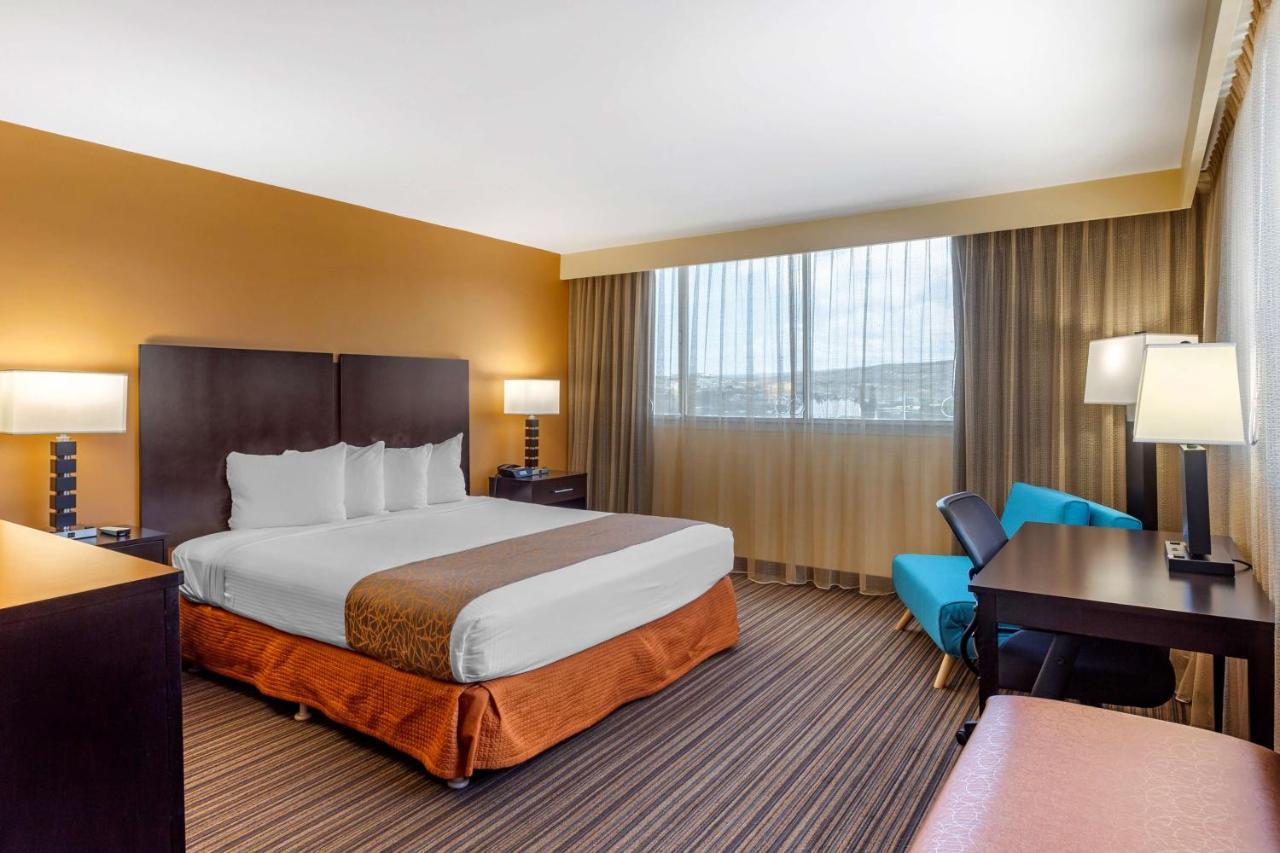 Western The Plaza Airport - Free Breakfast Hotel Honolulu