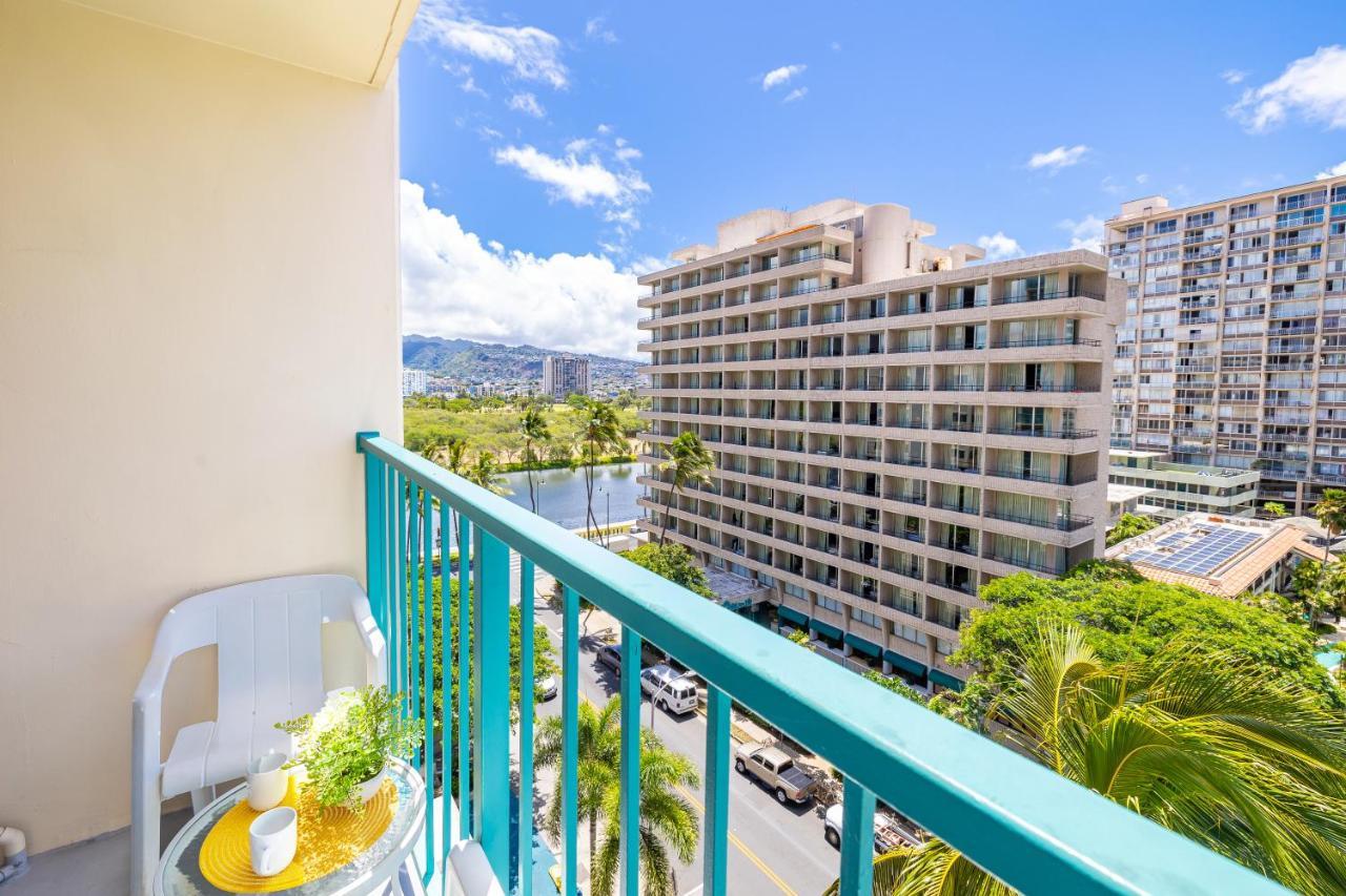 Cozy Waikiki At Aqua Aloha Surf Apartment