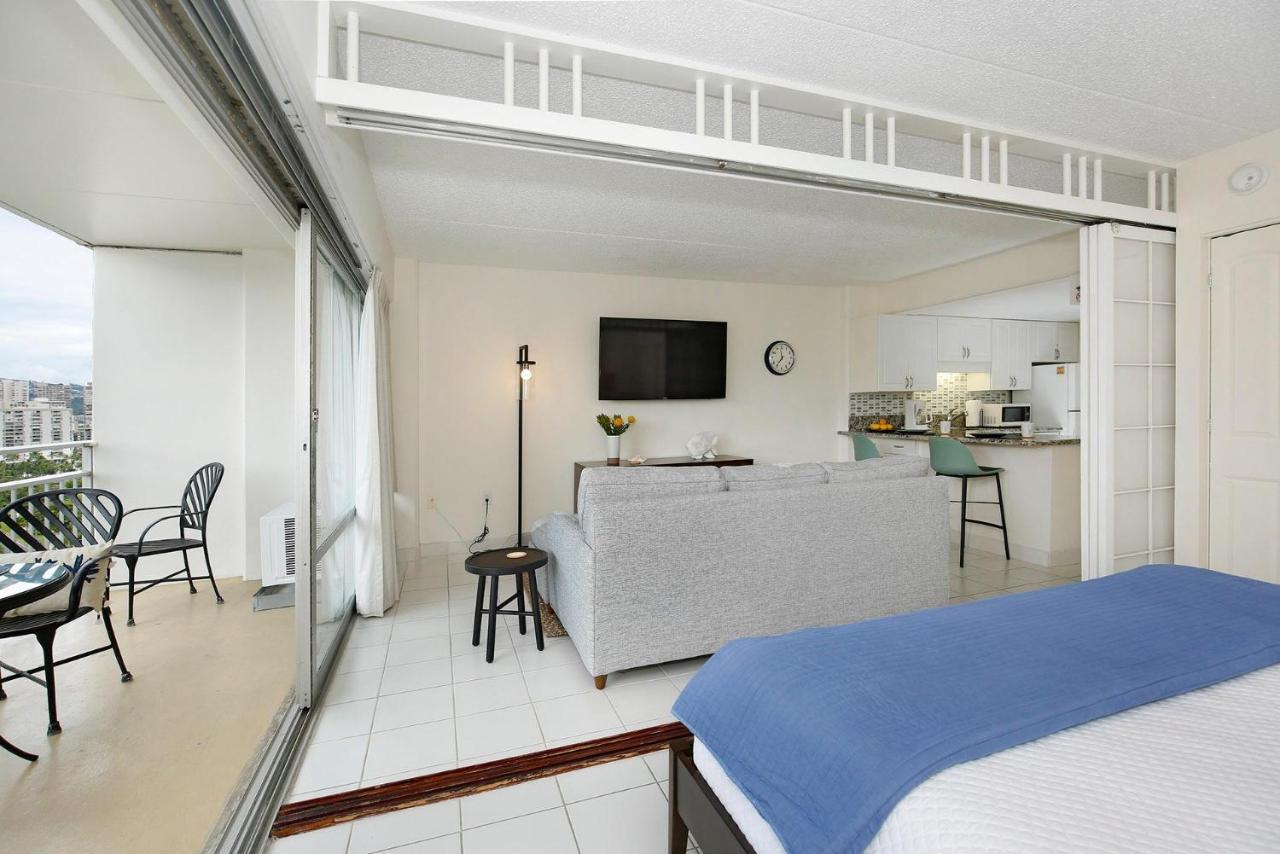 Ilikai #1517 Apartment