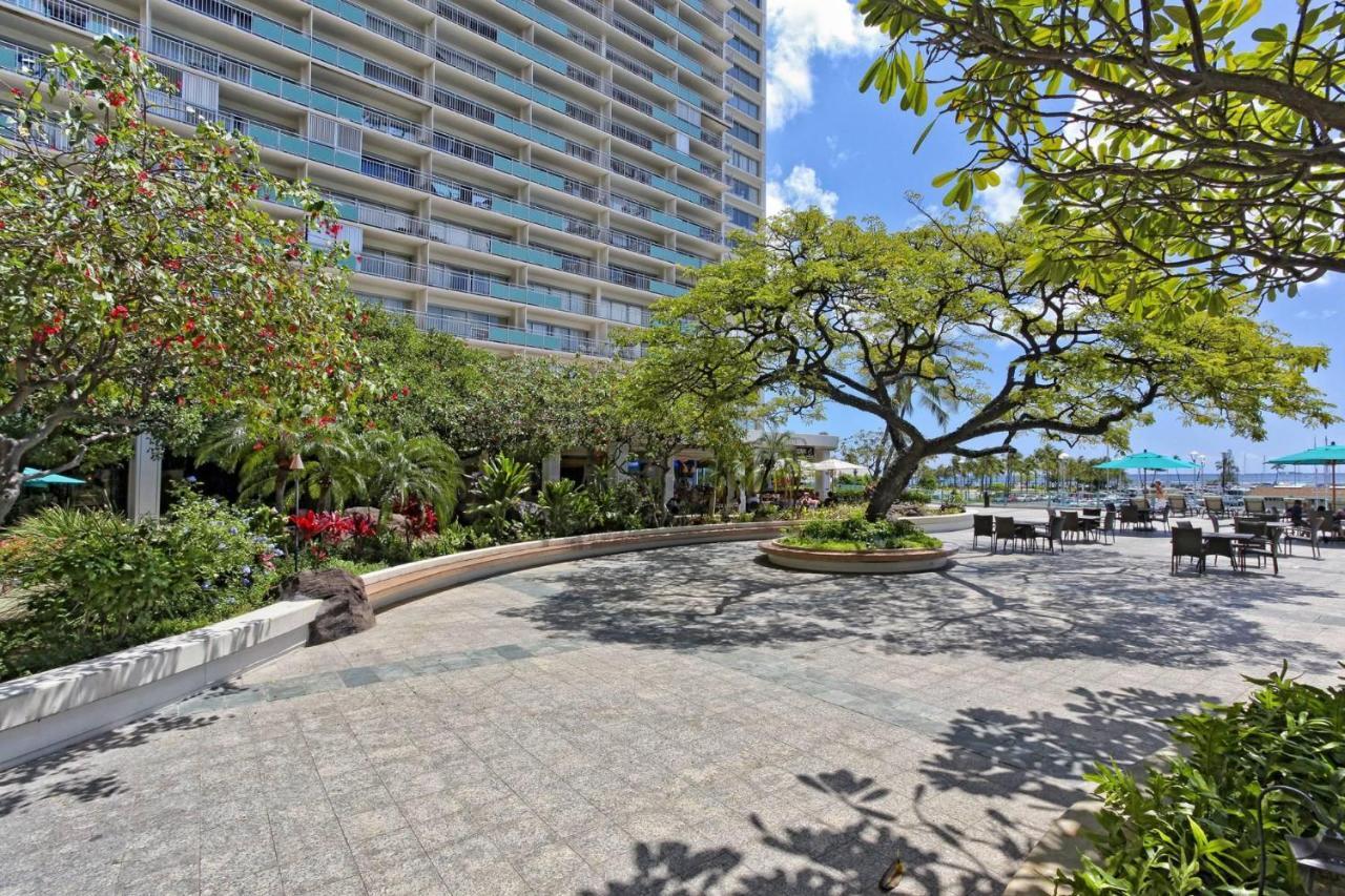 Ilikai #1517 * Honolulu