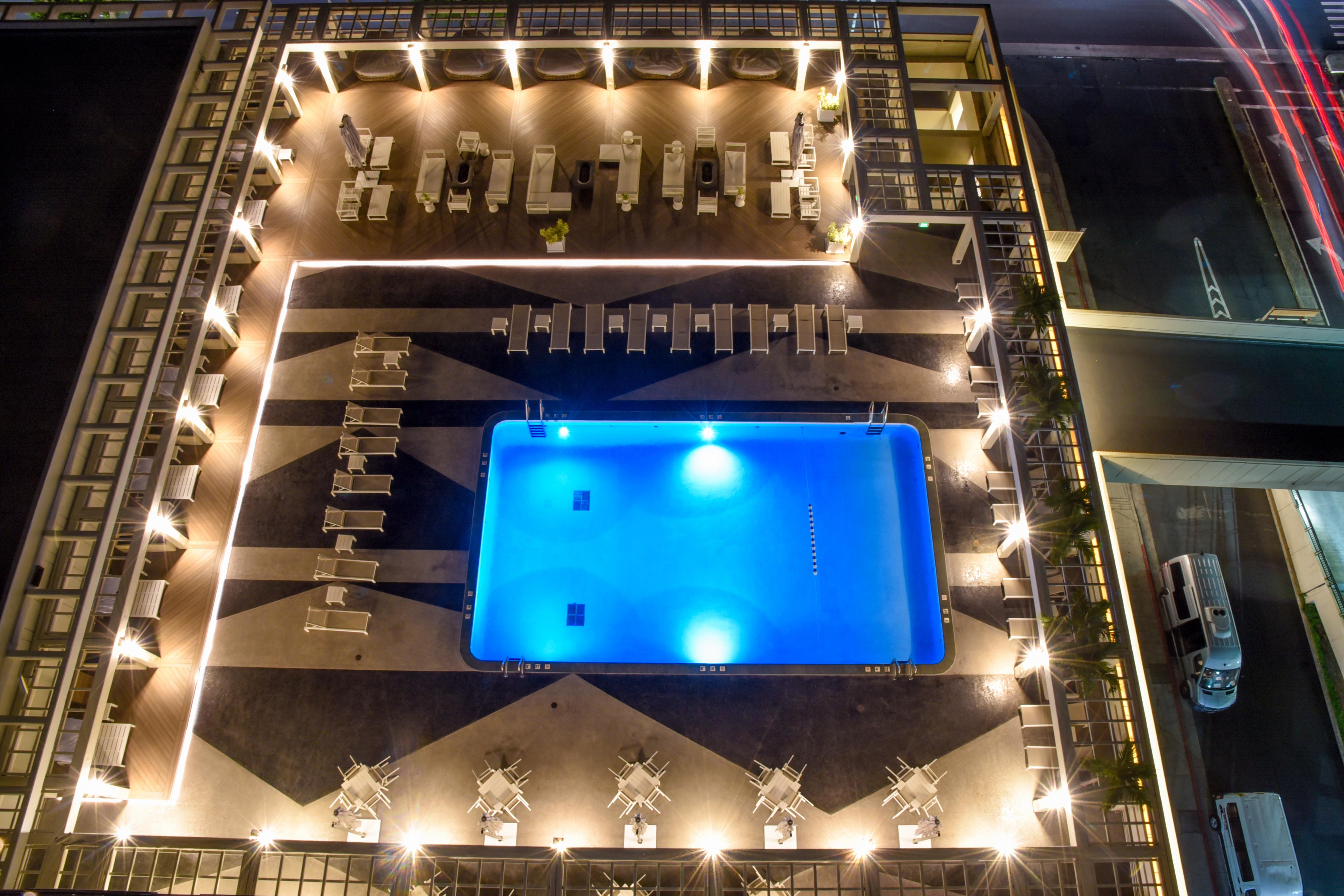 Ala Moana Honolulu by Mantra
