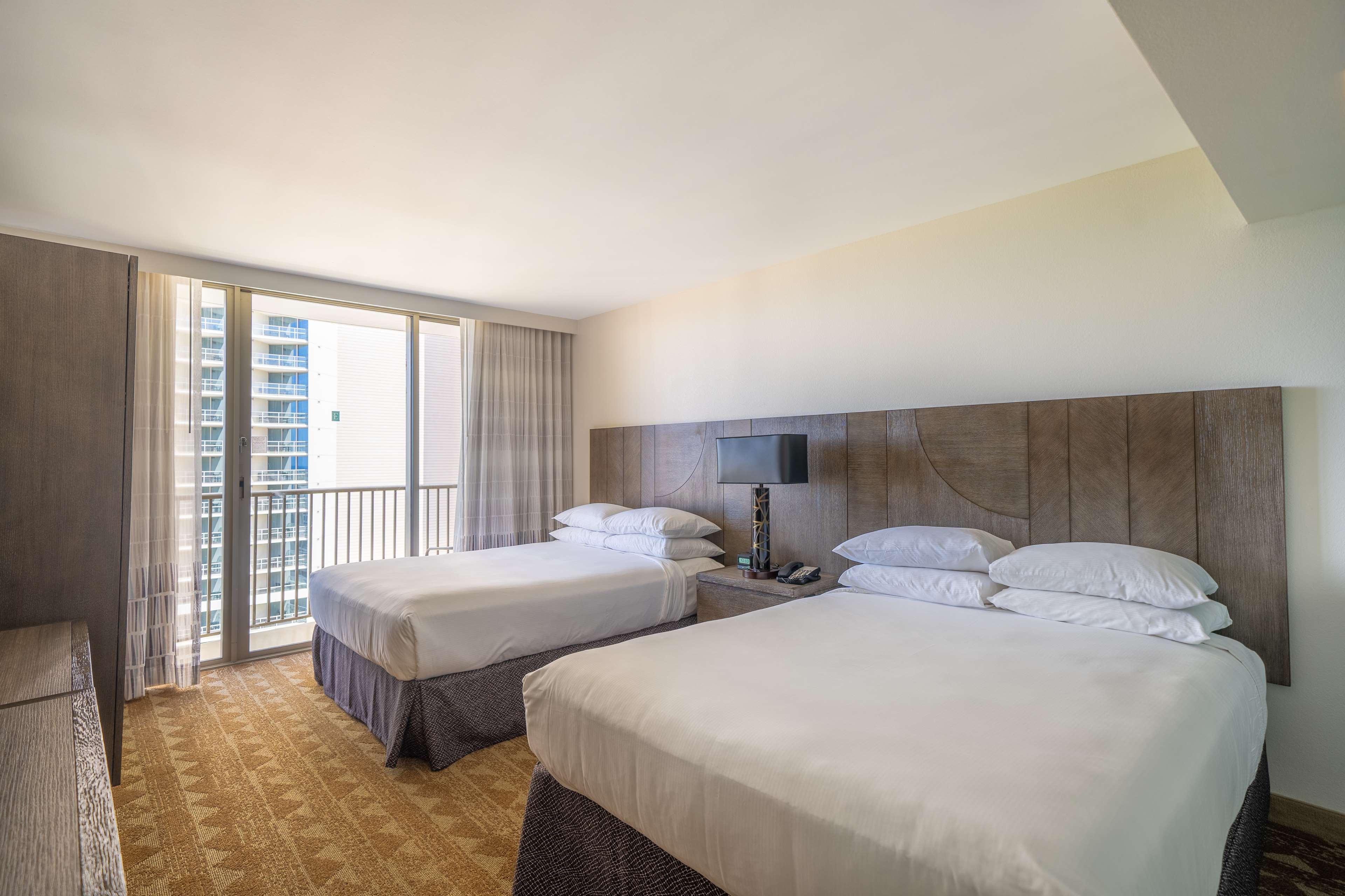 Embassy By Hilton Waikiki Walk Resort 4*