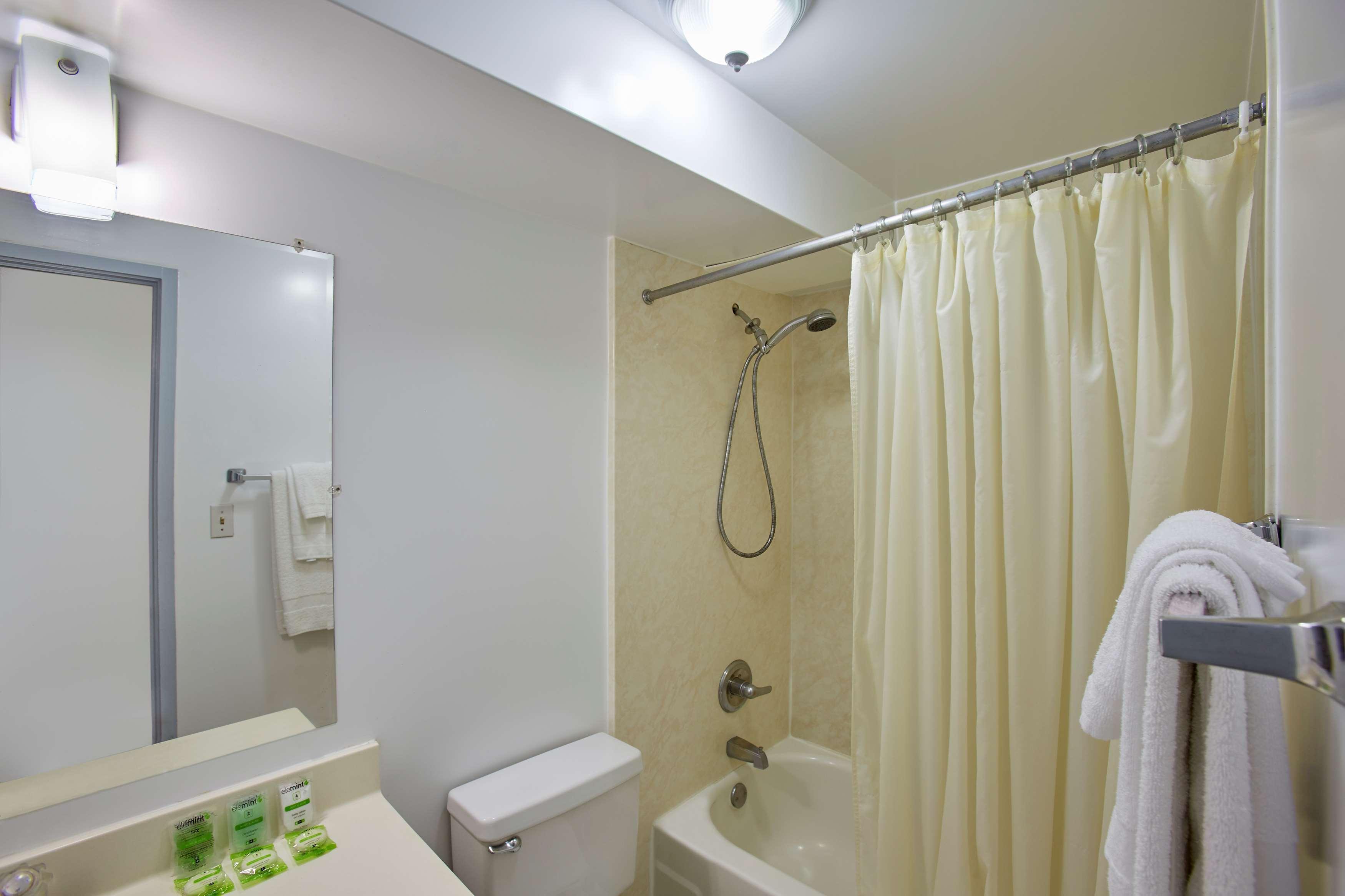Hotel Ewa Waikiki