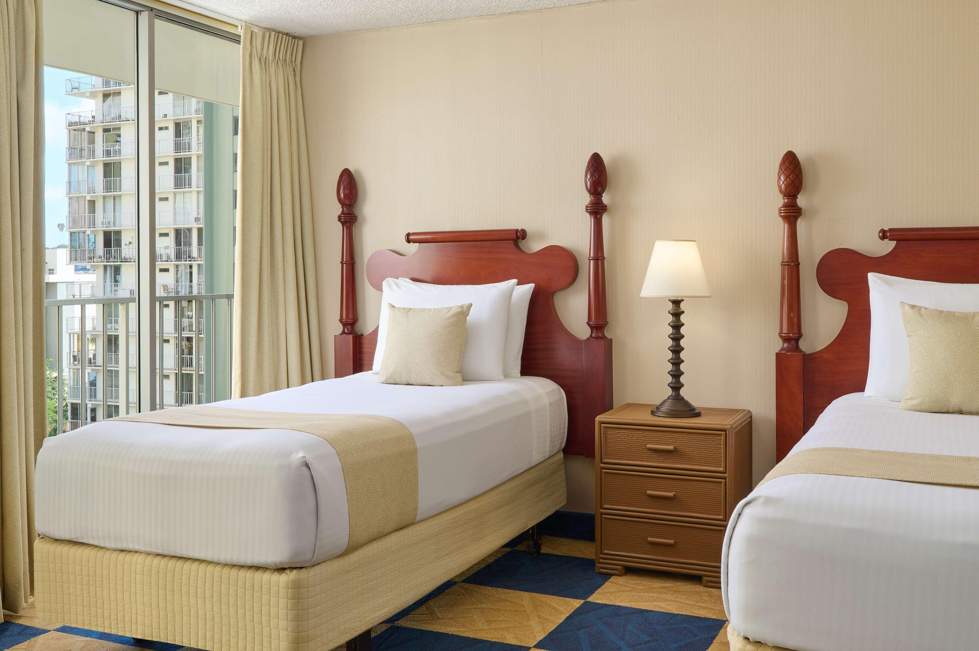 Hotel Ewa Waikiki