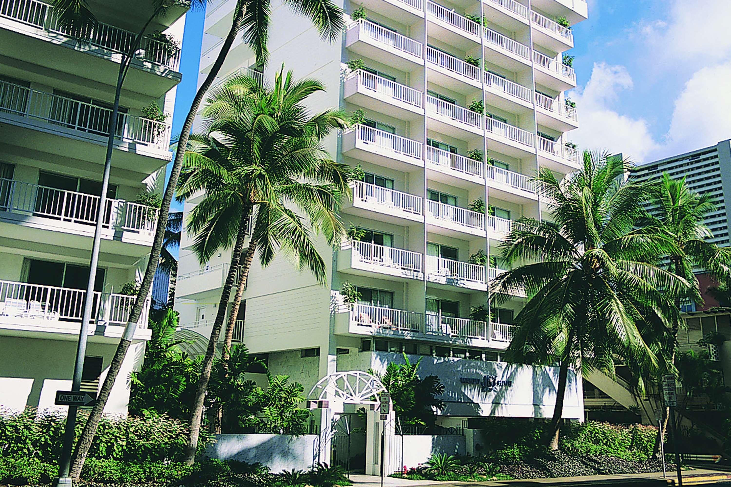 Hotel Oasis Waikiki 3*