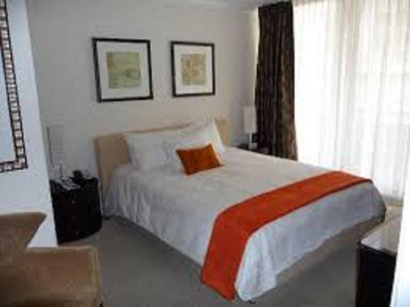 Regency On Beachwalk Waikiki By Outrigger