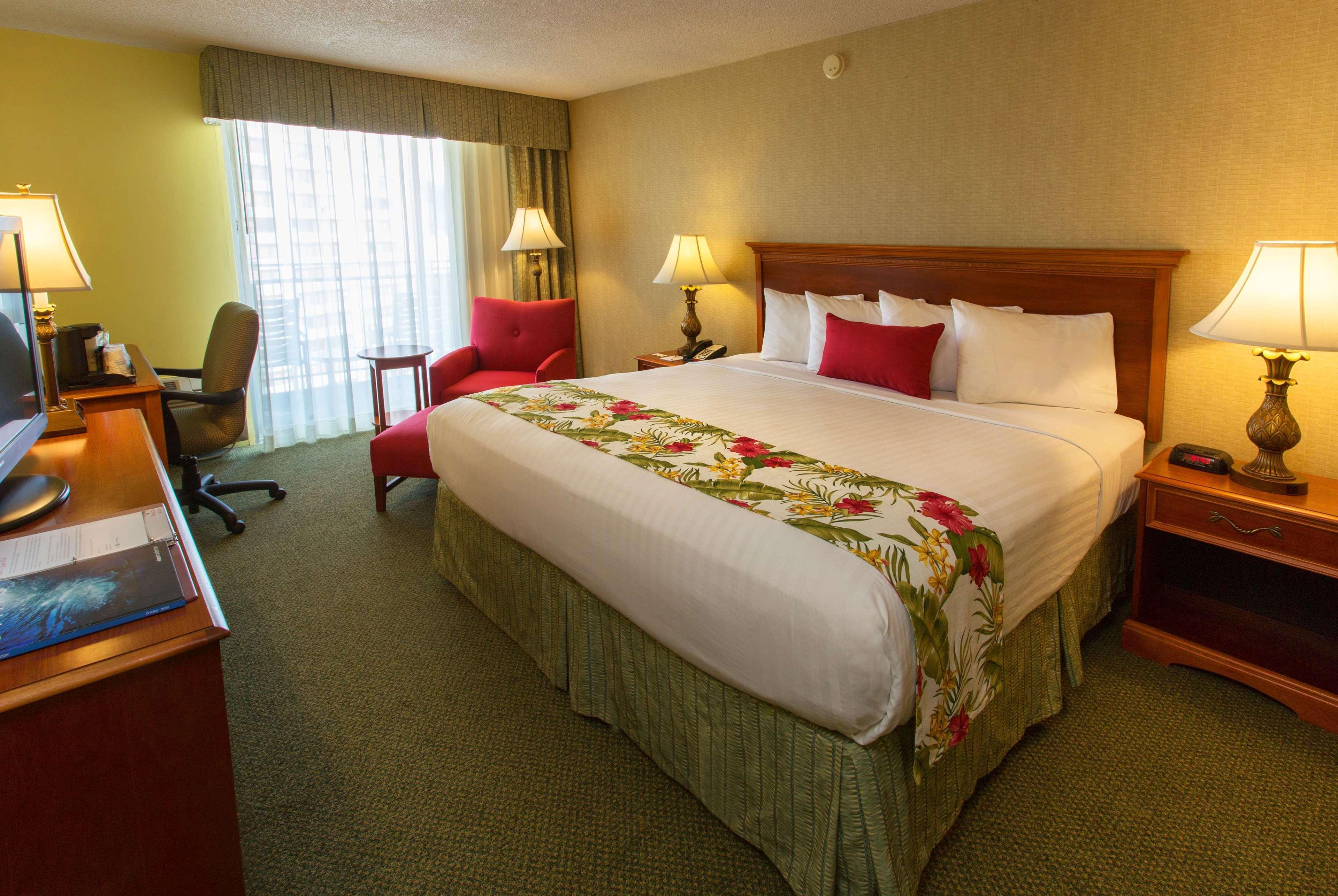 Ramada Plaza By Wyndham Waikiki Hotel Honolulu