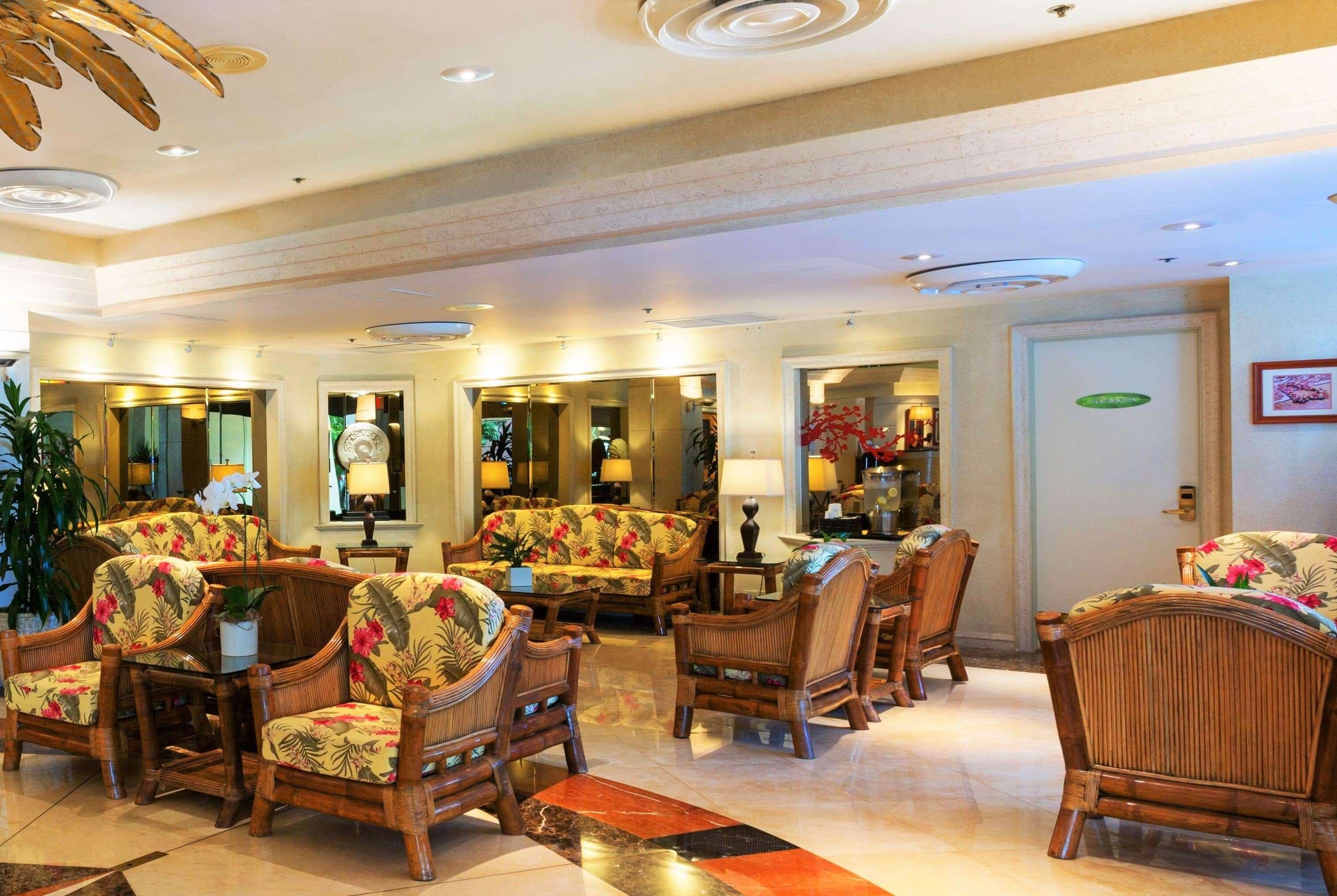 Ramada Plaza By Wyndham Waikiki Hotel Honolulu
