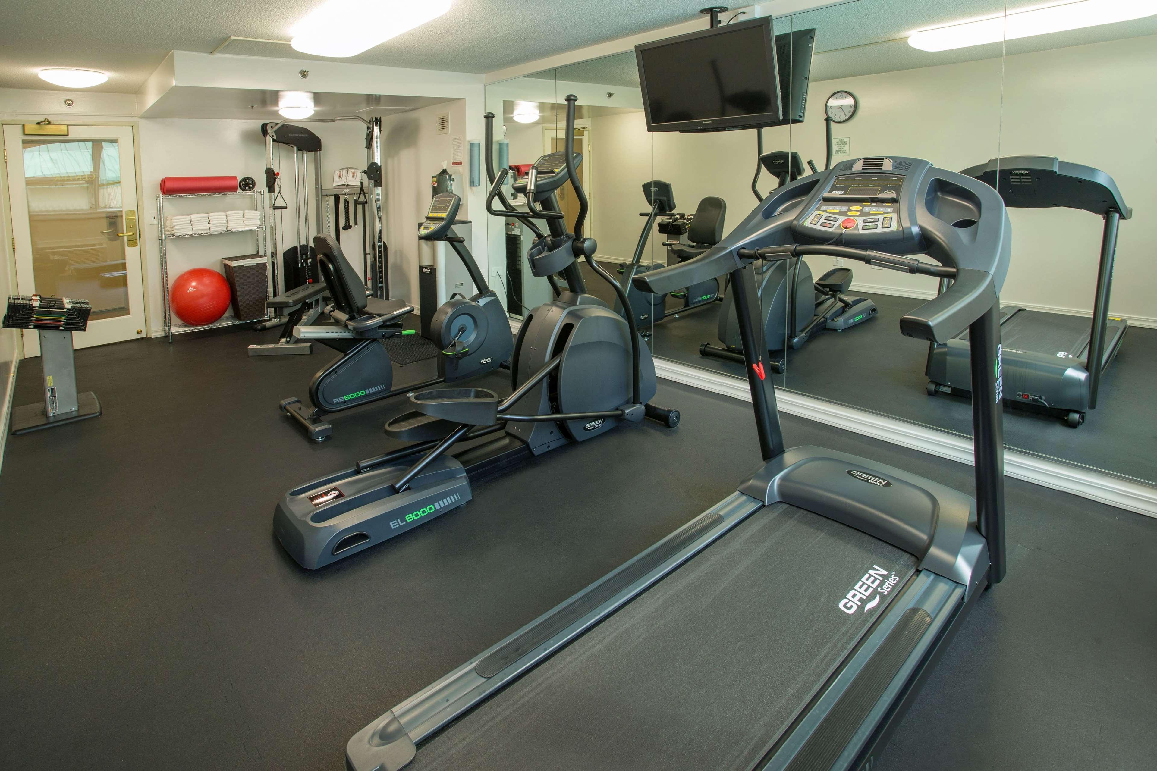 Ramada Plaza By Wyndham Waikiki Hotel 3*