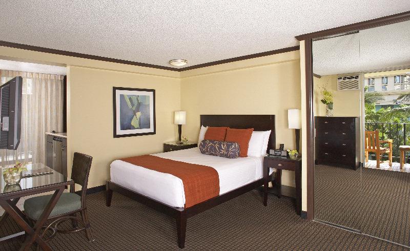 Hotel Castle Bamboo Waikiki 3*