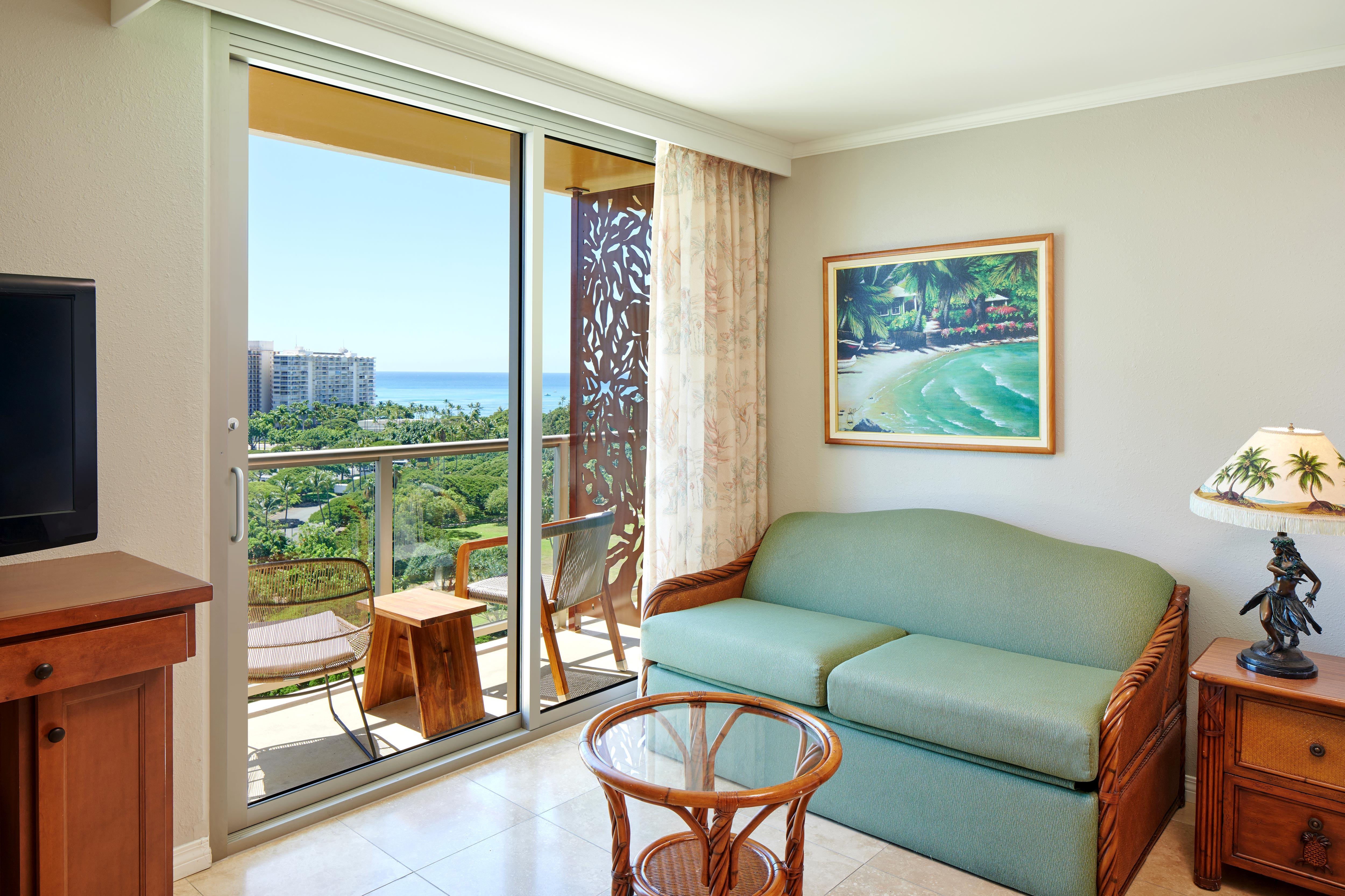 Luana Waikiki & Hotel 4*
