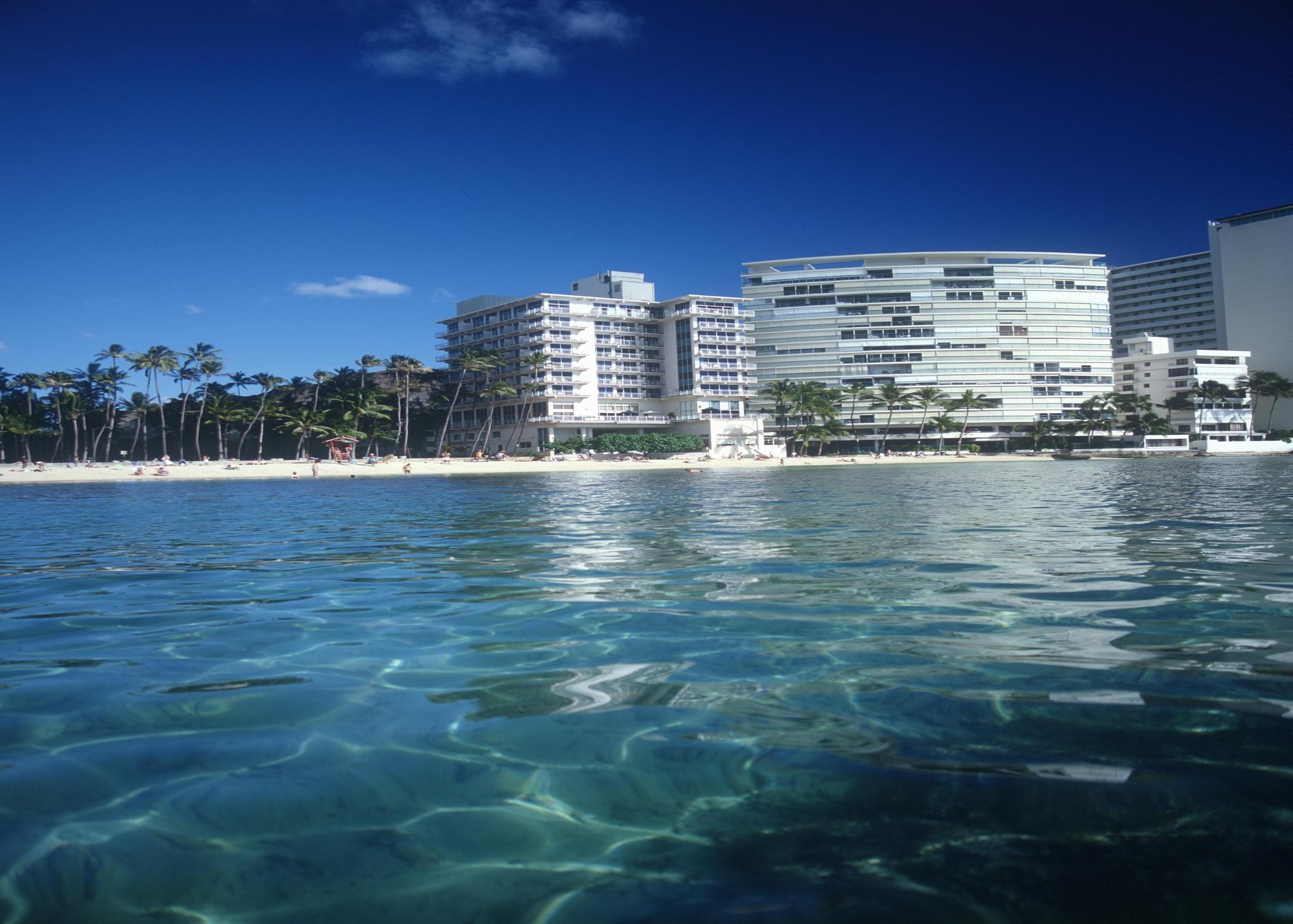Kaimana Hotel 3*