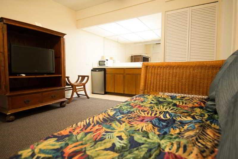 Pacific Marina Hotel 2*