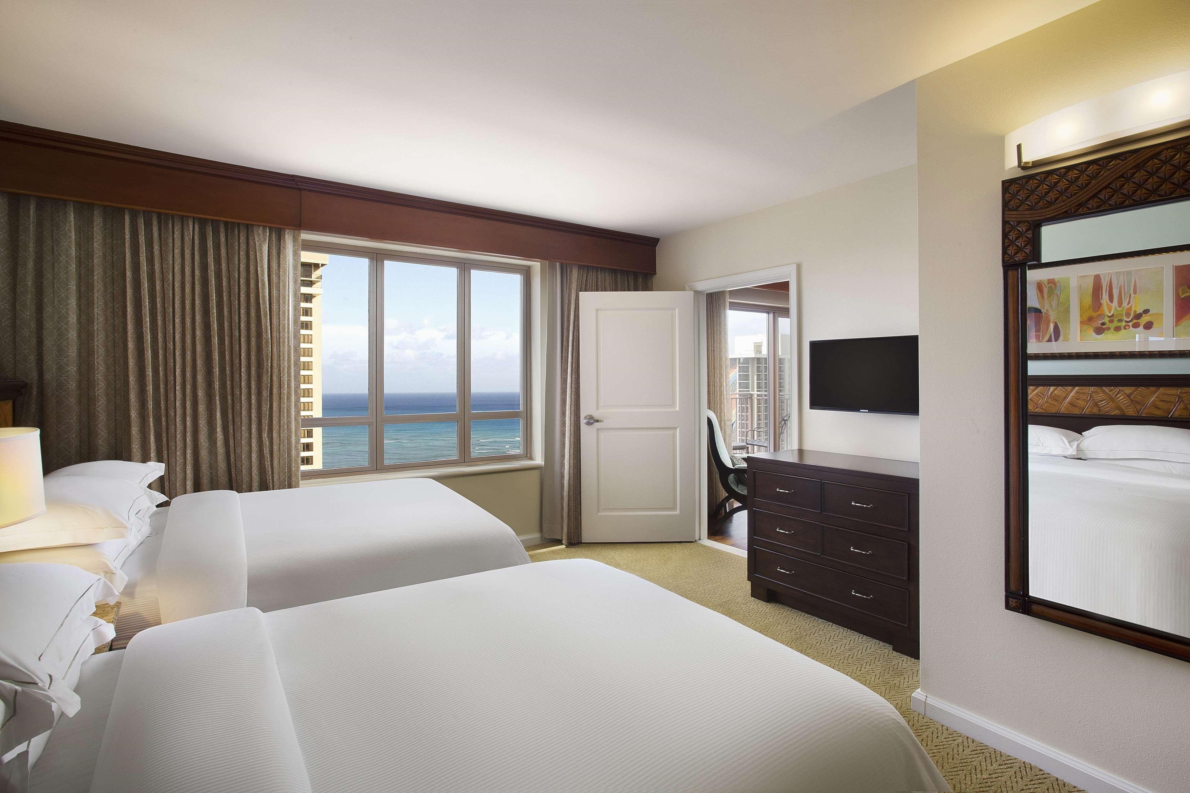 Hilton Grand Vacations Club Grand Waikikian 3*