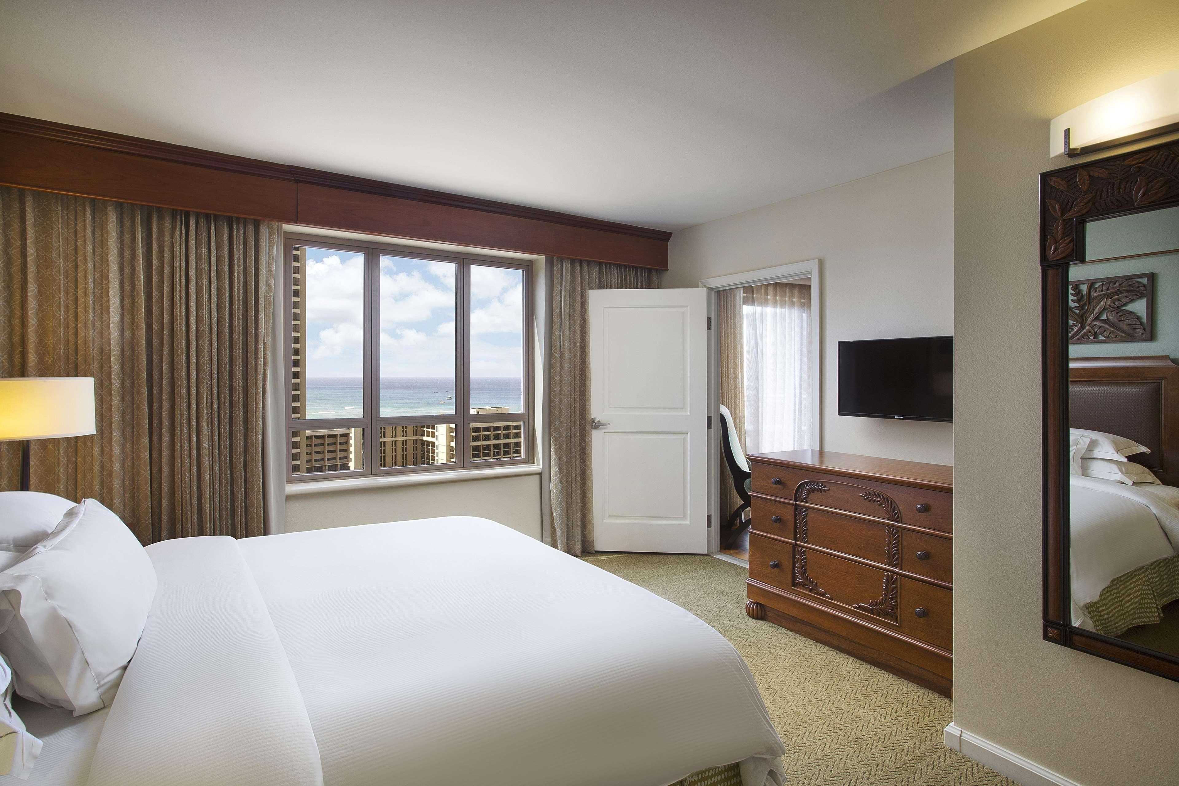 Hilton Grand Vacations Club Grand Waikikian 3*