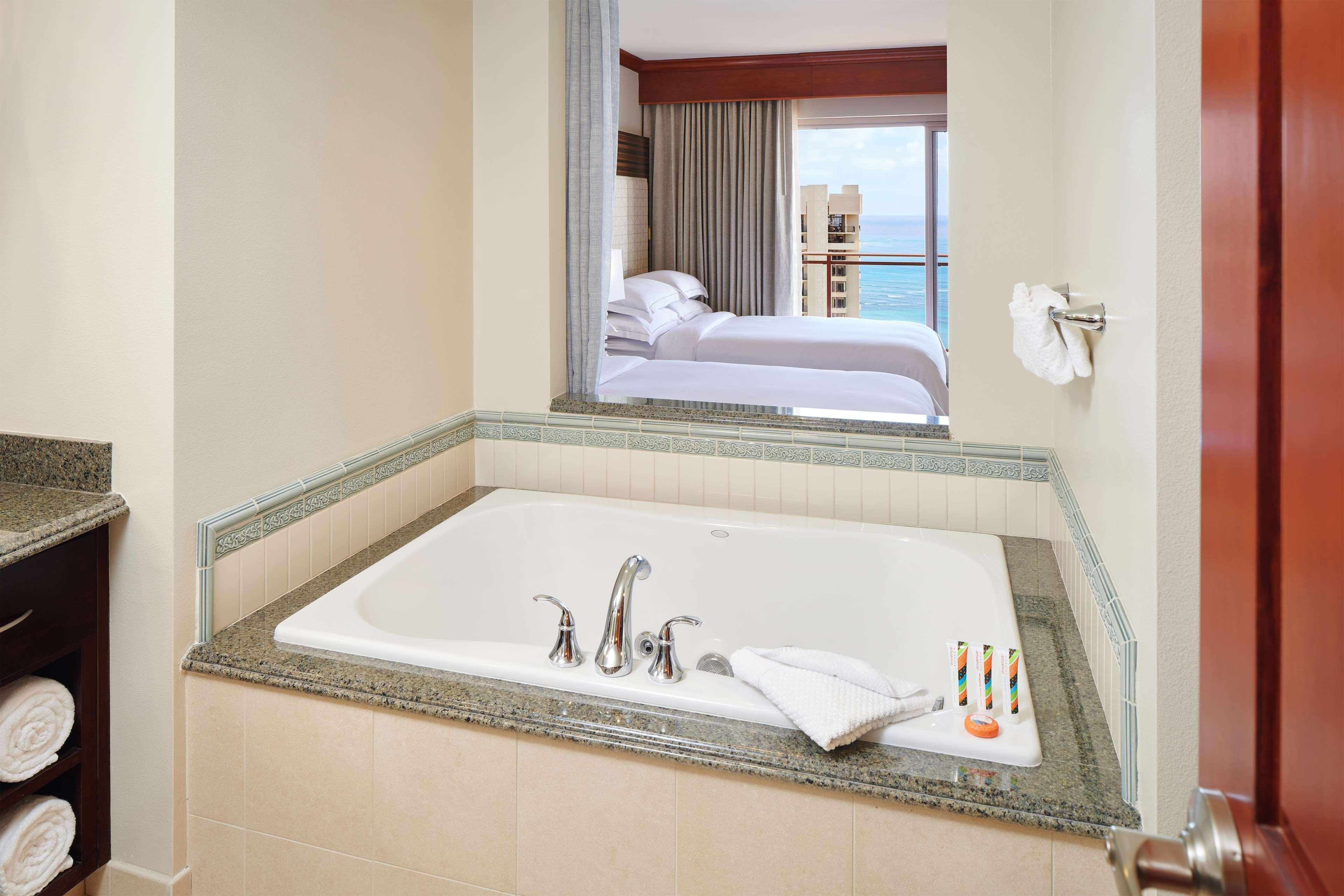 Resort Hilton Grand Vacations Club Grand Waikikian 3*