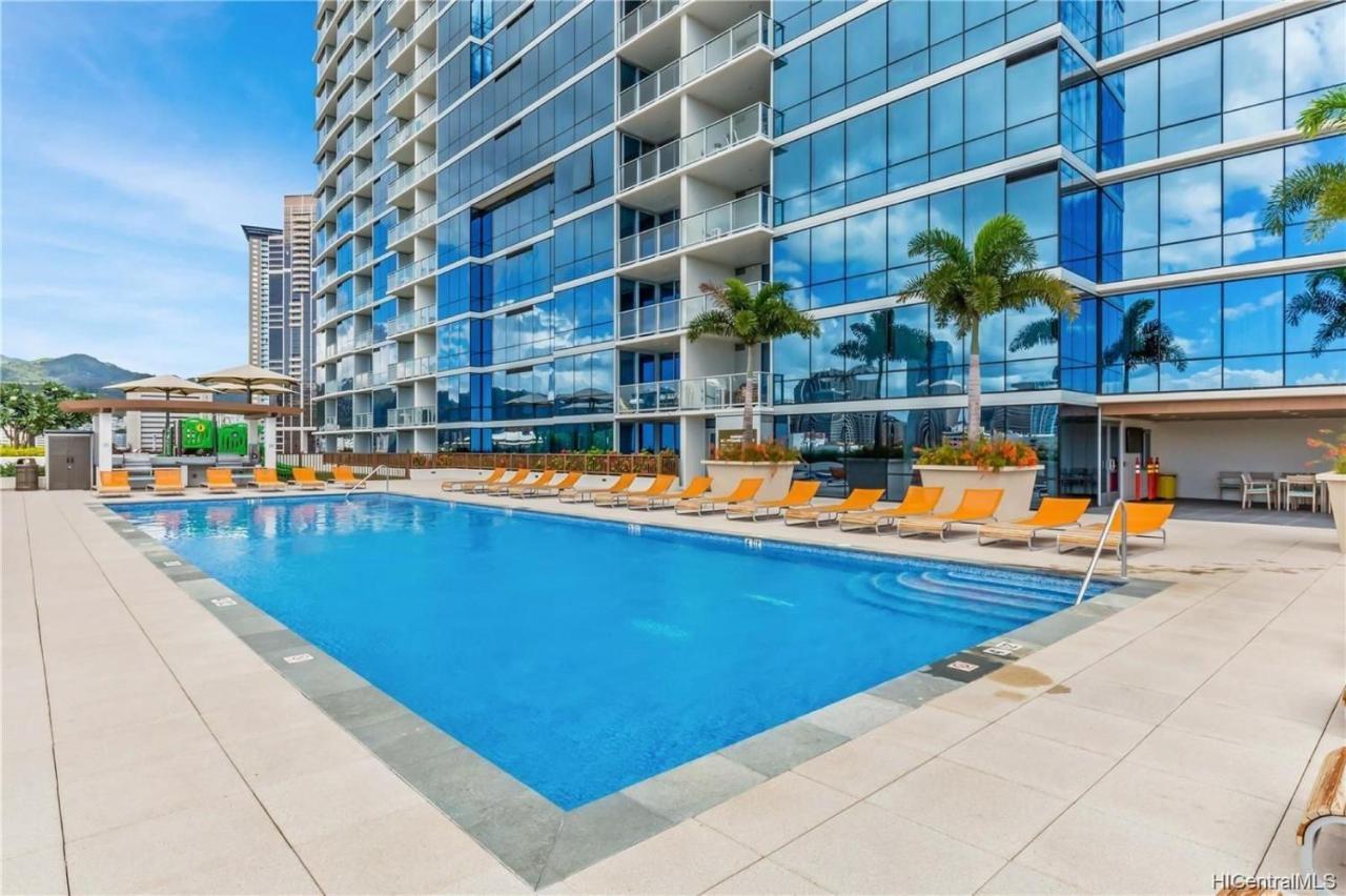 Apartment Luxury Salt At Kakaako