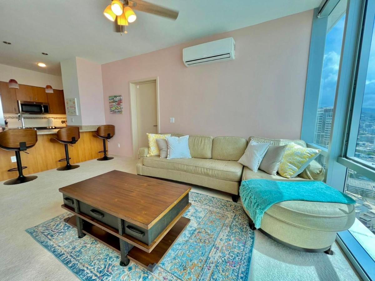 Luxury Salt At Kakaako Apartment