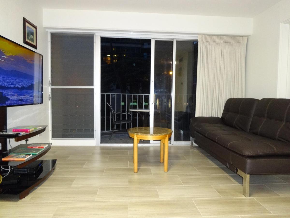 Waikiki 2br King Beds Short Walk To Convention And Beaches Apartment
