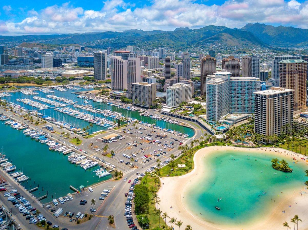 Ilikai Tower 1918 Lagoon View 1br *