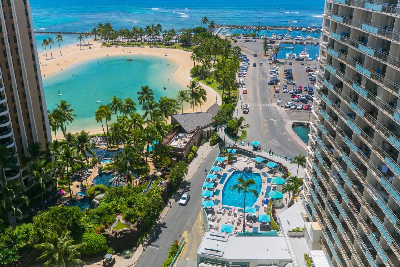 Ilikai Tower 1918 Lagoon View 1br