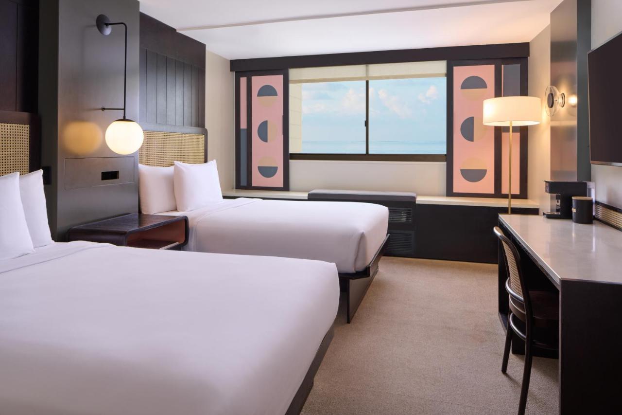 Hotel Renew Honolulu