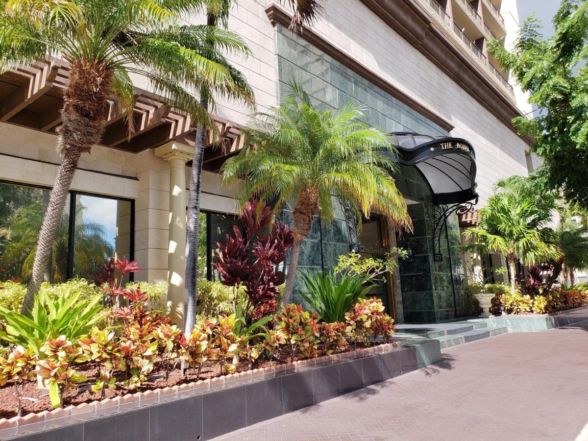 Vacation At Royal Garden Waikiki Apartment *
