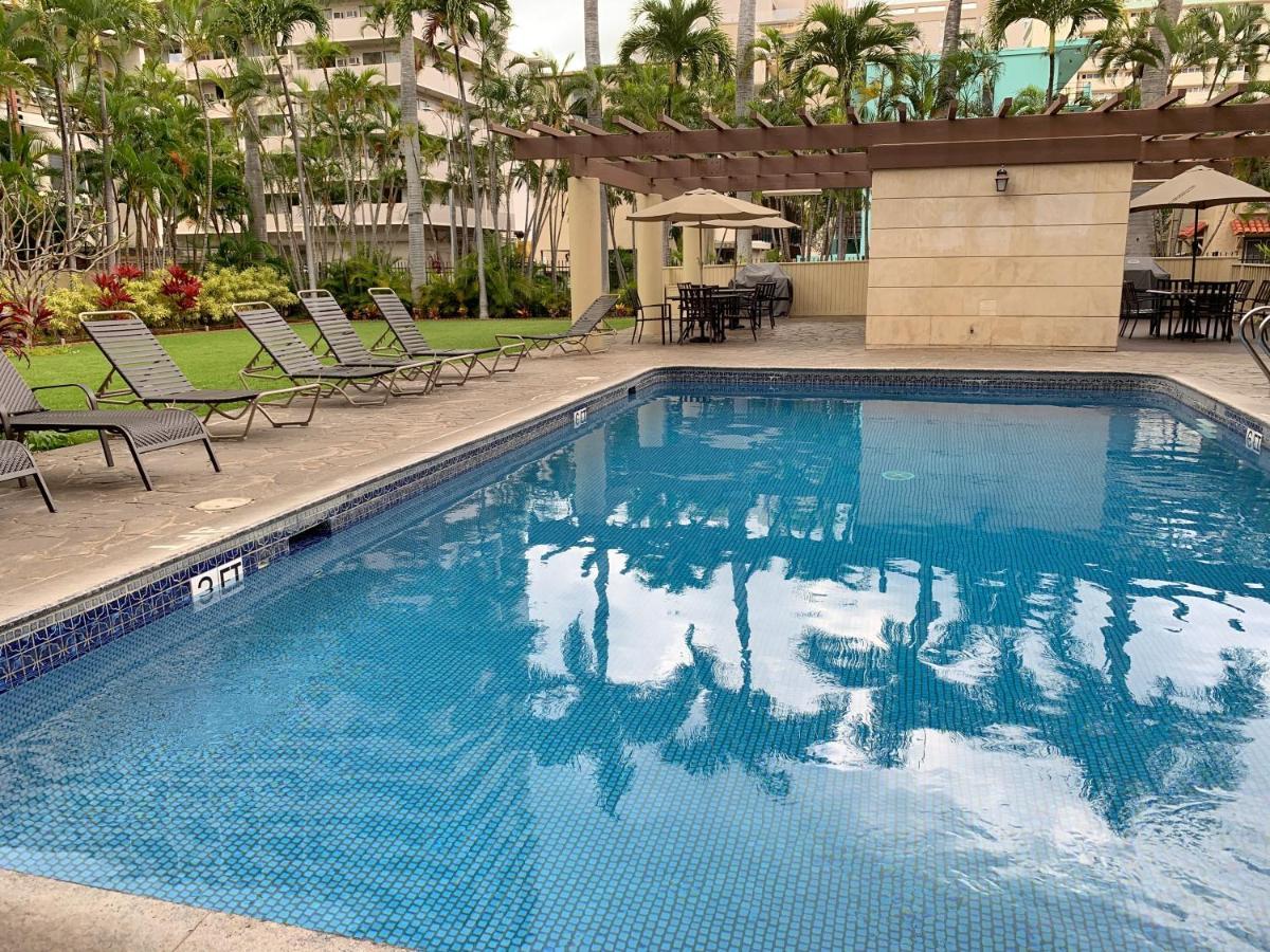 Apartment Vacation At Royal Garden Waikiki *