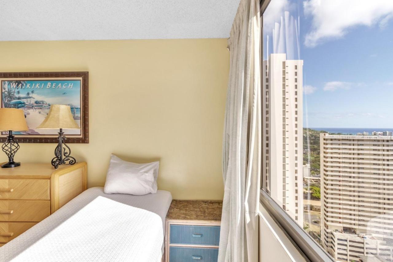 Apartment Waikiki Banyan Ocean View