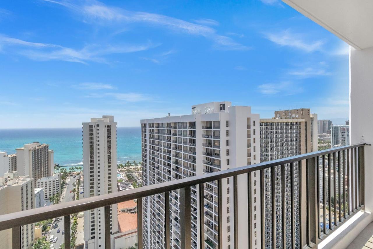 Waikiki Banyan Ocean View Apartment