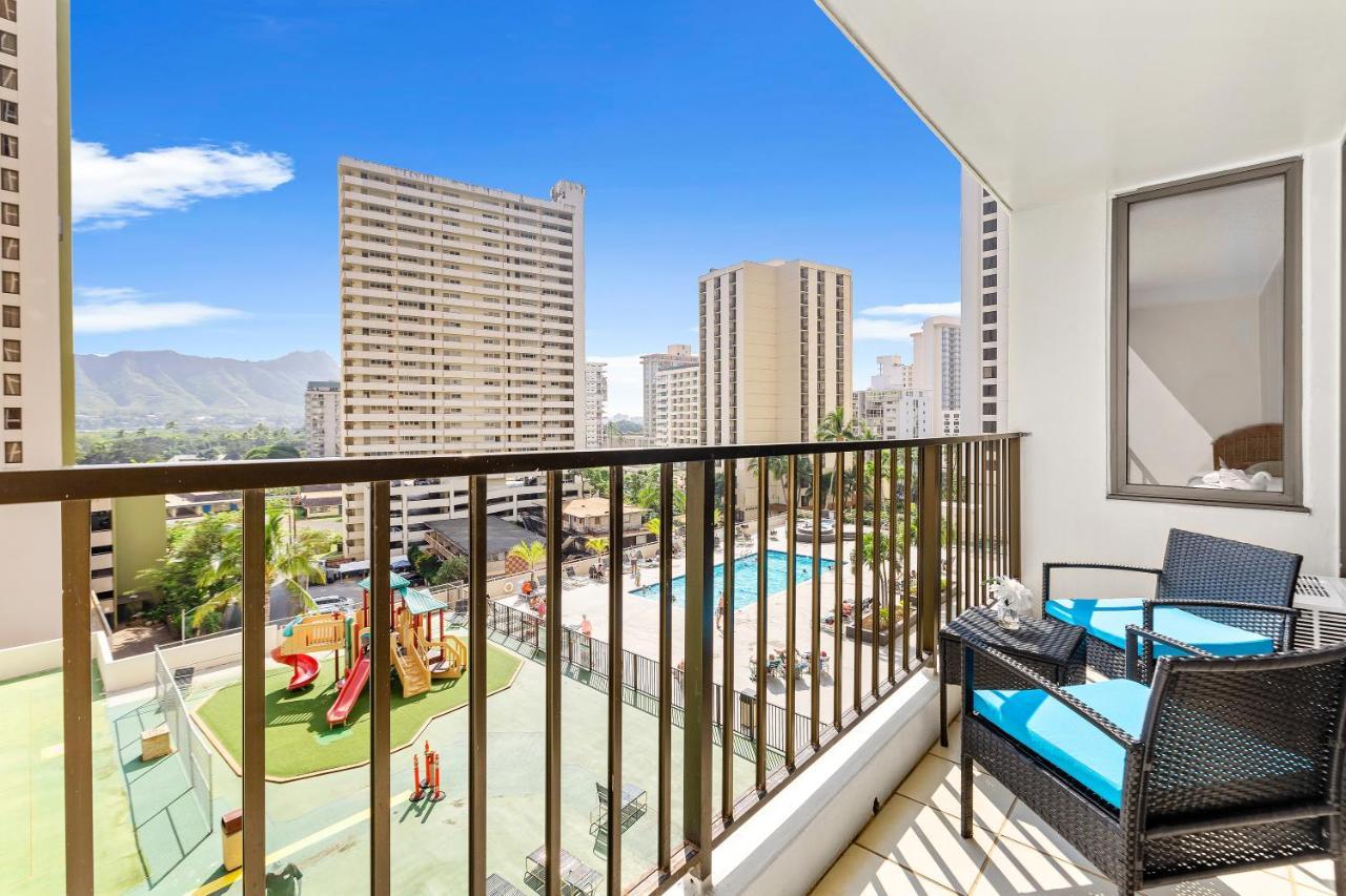 Charming Steps From Waikiki With Parking! * Honolulu