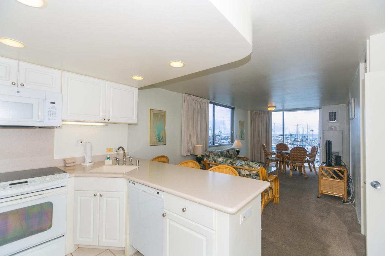 Ilikai Marina 380 Yacht Harbor View 1br Apartment Honolulu